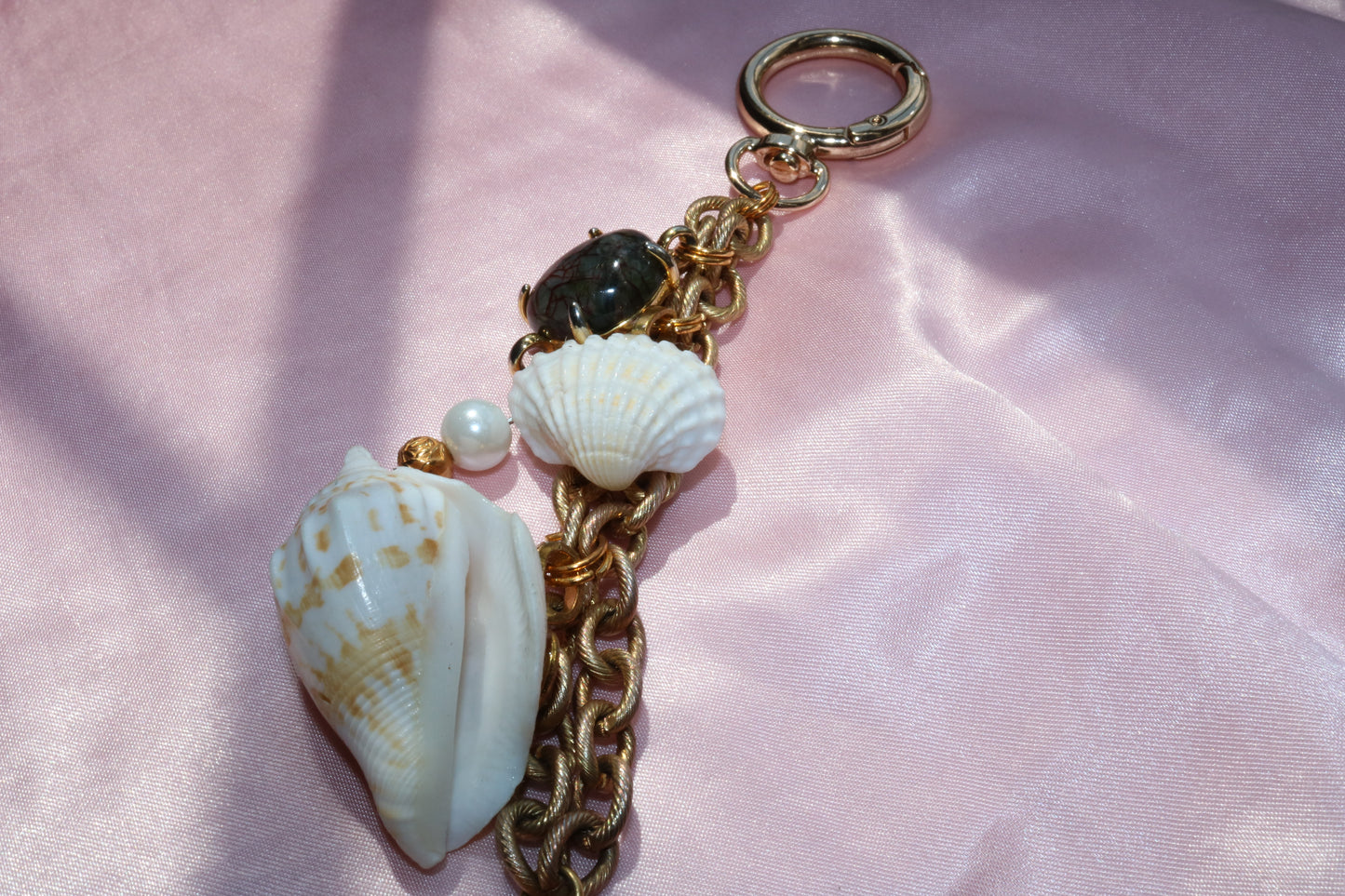 Golden Shell & Pearl Purse Charm