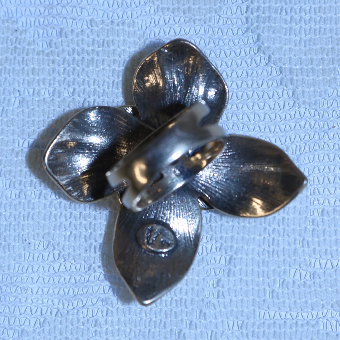 Vintage Gold Tone Flower Ring with Red Stone