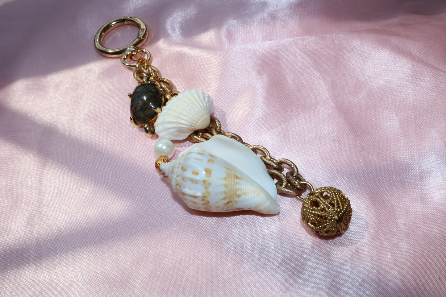 Golden Shell & Pearl Purse Charm