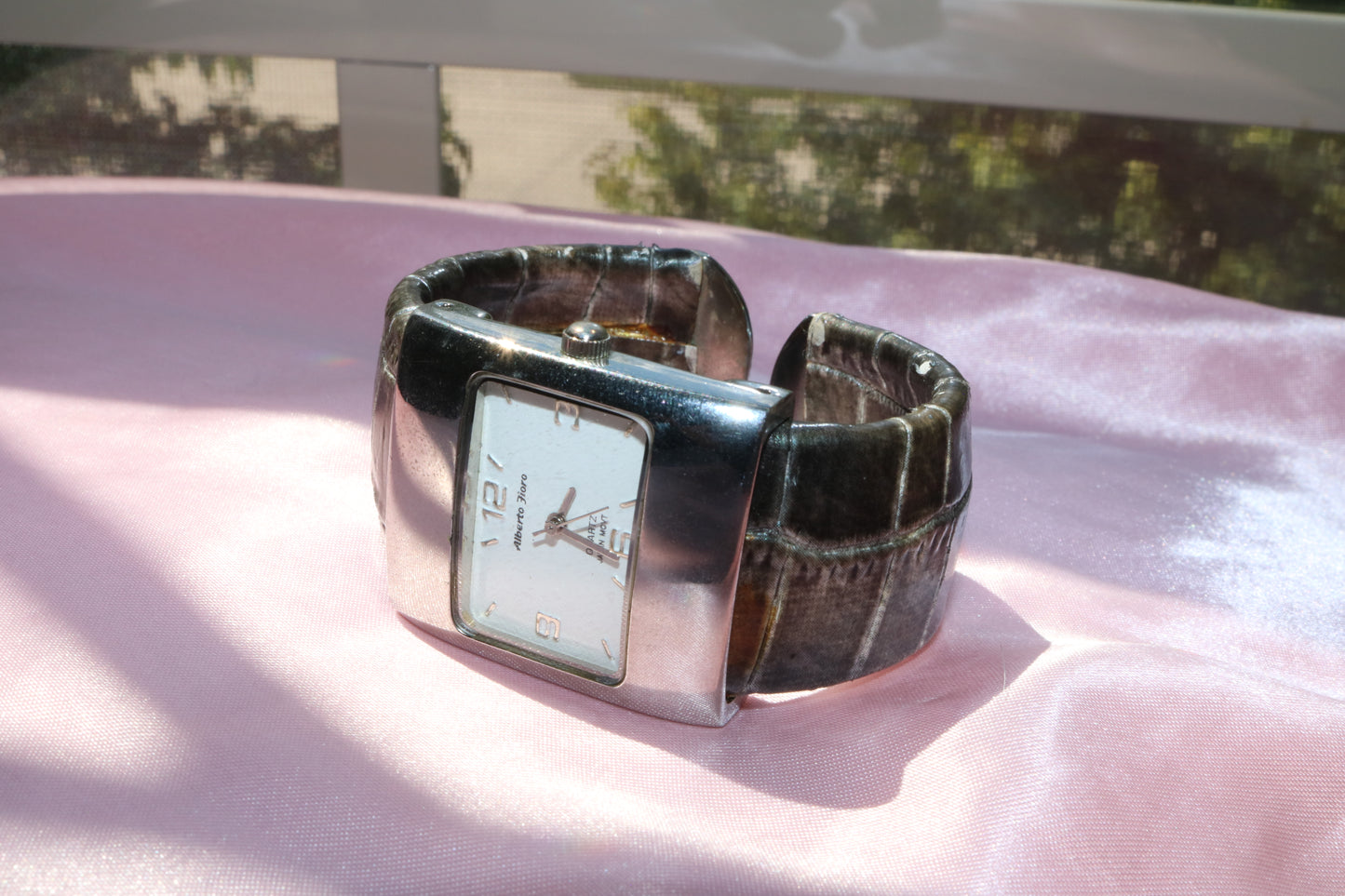 Vintage Alberto Zorzo Wide Cuff Watch – Silver & Faux Croc Leather