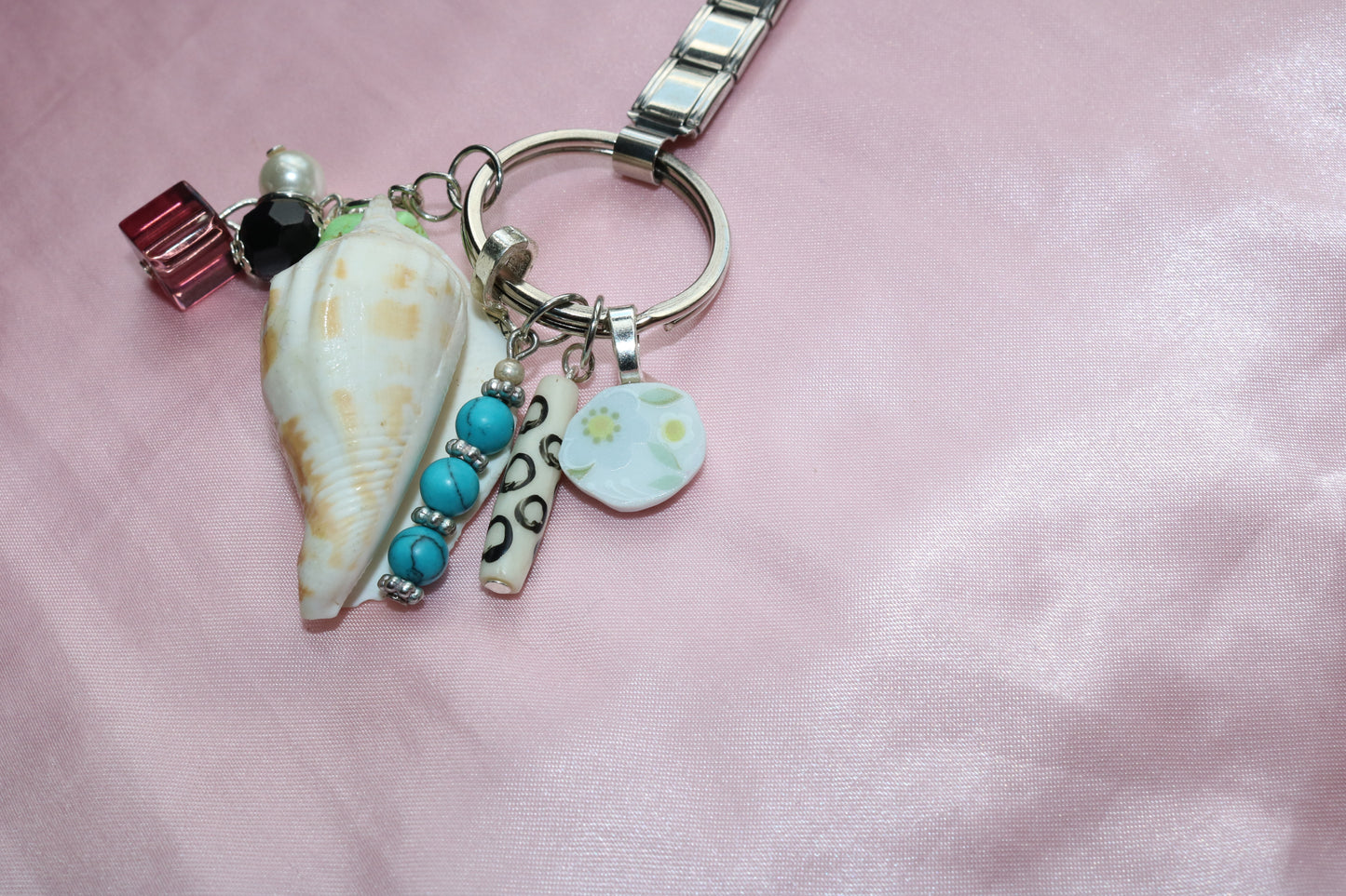 Ocean Daisy Charm Keychain