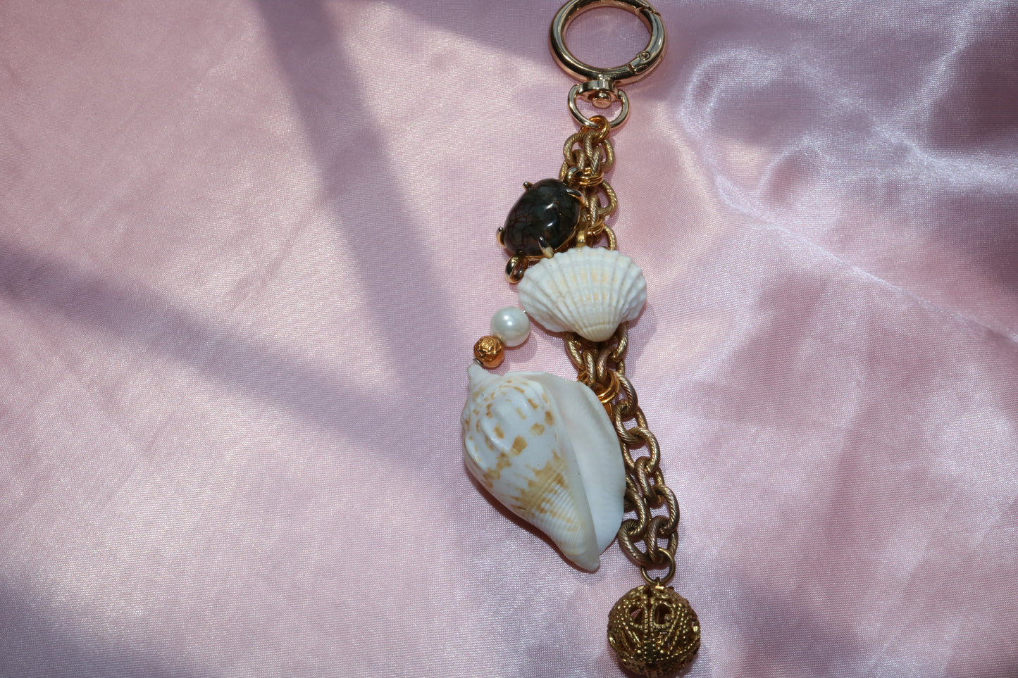 Golden Shell & Pearl Purse Charm