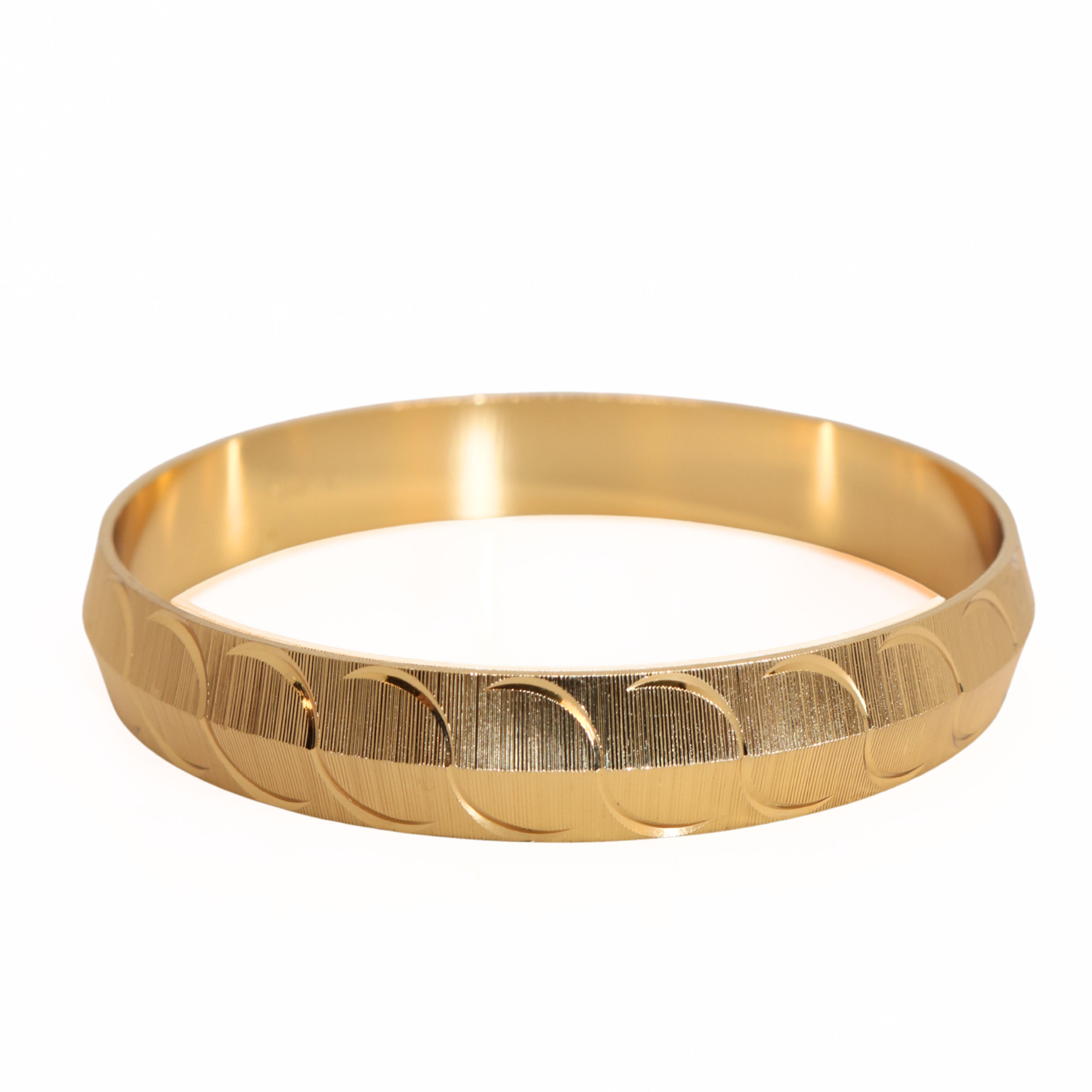 Vintage 1970s Monet Gold Tone Bangle Bracelet