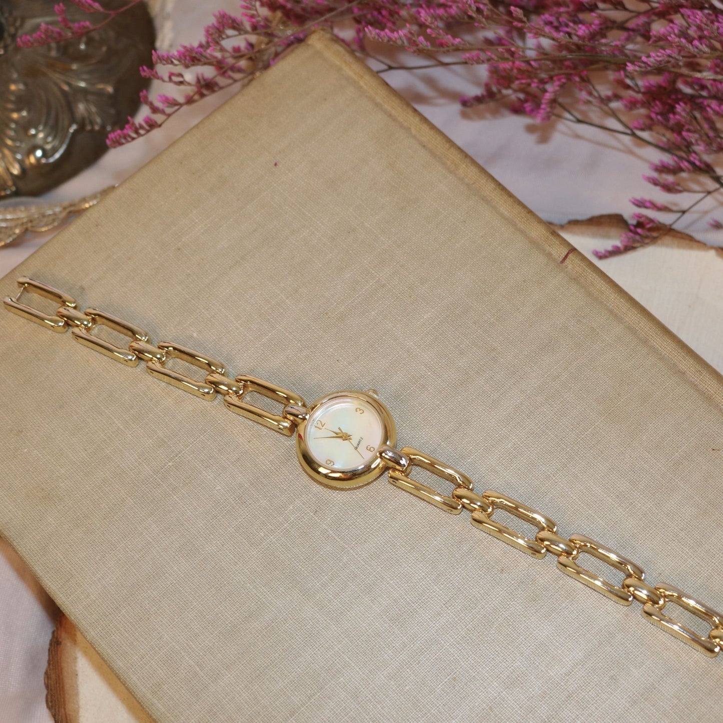 Round Gold Tone Quartz Watch